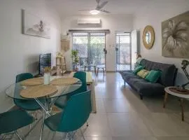 ZEN GARDEN - COZY 2-BR + Modern Design w/ Aircon