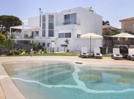 Niki's Villa - Luxury Seaview Villa!