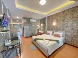 โรงแรมโทนี่วิลเลจTony Hotel