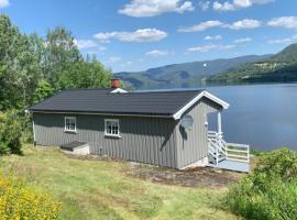 Halsteinsplassen，位于Surteberg的酒店