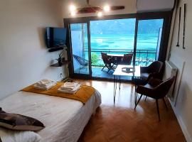 Studio Le 119, Aix les bains - Grand port - Vue Lac splendide，位于艾克斯莱班的酒店