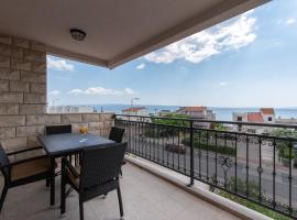 Apartments Amigos，位于珀德垂那的酒店