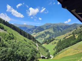 Hauserbauer - AusZEIT in Rauris，位于劳里斯的酒店