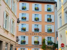 Huber's Hotel，位于巴登-巴登的带停车场的酒店