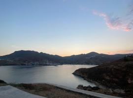 Astra Serifos，位于利瓦迪奥的海滩酒店