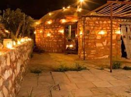 Petra bedouin house，位于Al Ḩayy的酒店