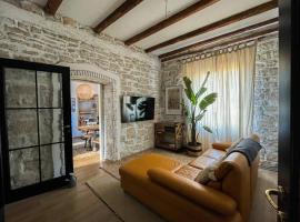 The Bungalow by the Sea in Historic Poreč Old City