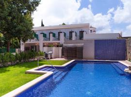 Ad Hoc Vitae Retreats & Health Only Adults，位于Beniarbeig的酒店