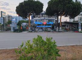Blue Life Hotel & Restaurant，位于菲尼凯的酒店