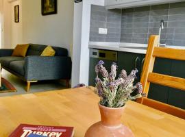 Katya's home，位于达特恰的酒店