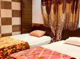 Balaji Hotel，位于Pujali的酒店
