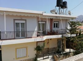 NEON Apartment, spacious, fully equipped, high-quality Apt with balcony, Messara Plain, south Crete，位于Vayioniá的自助式住宿
