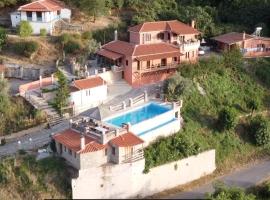 ZenTerra Country house with prive swimming pool and view，位于Matésion的酒店