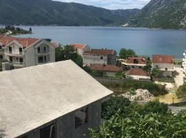 Subotic S apartmani，位于里桑的酒店