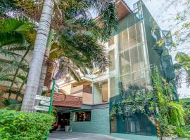 The Palm Hotel，位于萨拉耶的酒店