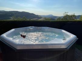 Villa Tamara Country & Spa Suites，位于Montefiore Conca的酒店