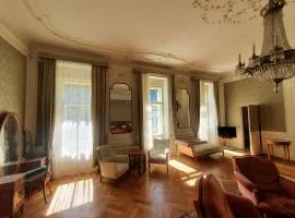 Belle Époque Panorama Apartment