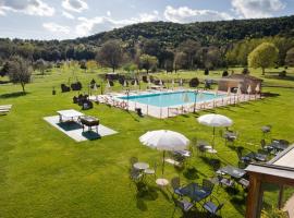 Hotel & Restaurant Casolare Le Terre Rosse，位于圣吉米纳诺的酒店