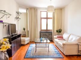 Bohemian Apartment - Center of Bucharest，位于布加勒斯特Romanian National Opera附近的酒店