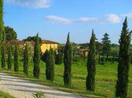 Idyllic holiday home in Vinci with swimming pool，位于芬奇的酒店