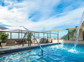 里约热内卢大西洋酒店，位于里约热内卢的带泳池的酒店