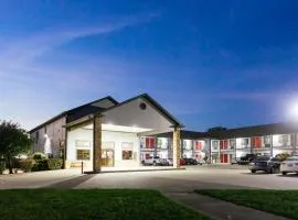 贝敦皇宫套房酒店