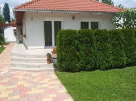 Holiday home in Keszthely/Balaton 39648，位于凯斯特海伊的酒店