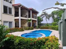 Jazmin Del Sol steps away from Playa Potrero !!