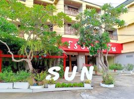 Sun Hotel，位于佛丕空中之城历史公园附近的酒店