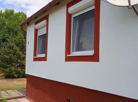 Holiday home in Revfülöp/Balaton 19622，位于雷夫菲勒普的酒店