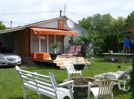 Holiday home in Balatonmariafürdo 19534，位于巴拉通马里亚弗都的酒店