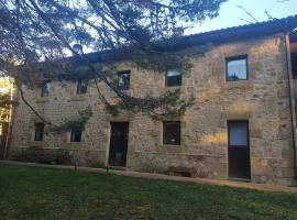 Casa Rural Laguna Negra，位于比努埃萨的酒店