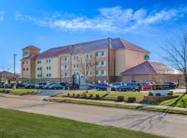 La Quinta by Wyndham Indianapolis Airport Plainfield，位于普兰菲尔德的酒店