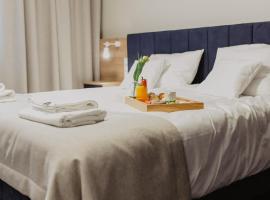 Molto Bene Hotel & Restaurant，位于Skórcz的酒店