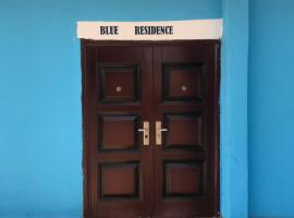 BLUE RESIDENCE，位于Bakau NewTownKachikally Museum and Crocodile Pool附近的酒店