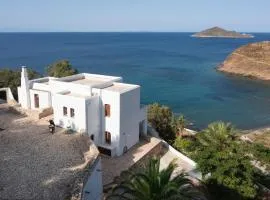 Ivi Beach Front Villa, Leros