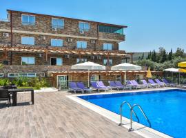 MAVİ KOY BEACH RESORT，位于马尔马拉岛的酒店