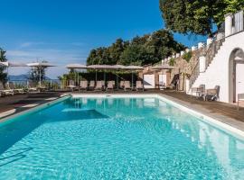 Villa Guinigi Dimora di Epoca Exclusive Residence & Pool，位于卢卡的酒店