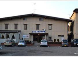 ビジネスホテル六号，位于Omitama的酒店