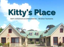 Kitty's Cottages - Managed by BIG4 Strahan Holiday Retreat，位于斯特拉恩的公寓式酒店