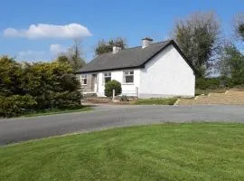 Lovely Innishmore Island Farmhouse