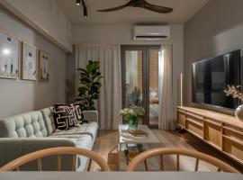 The Blossom-Premium living residence at Heraklion，位于海若克利欧的家庭/亲子酒店