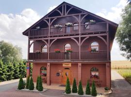 Gościniec Piast Pokoje i Camper Park，位于Brzeźno的酒店