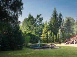 Dallas Villa do wynajecia na wylacznosc 20 do 25 osob plus kuchnia- super komfort oraz internet - pokoje 2,3,4 osobowe z lazienkami duzy ogrod 20 osob 2400 zlotych za dobe- Zapraszamy!!，位于梅希莱尼采的酒店