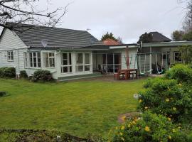 Hidden Gem and Entire Bungalow in Central hutt