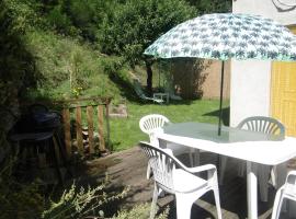 Gite Le Maty，位于Saint-André-Capcèze的酒店