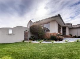 Cornerstone Guesthouse Alk Van Zyl，位于Panorama的酒店