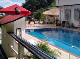 HOTEL CASA BLANCA，位于比亚维森西奥的酒店