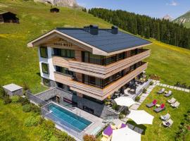 Chalet Hohe Welt - luxury apartments，位于莱赫阿尔贝格的酒店