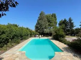 Villa Serena, con piscina, giardino, vicino al mare